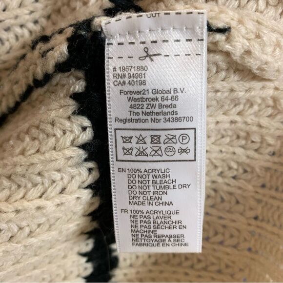 Forever 21 Cardigan Sweater Women Large Oversized Knit Grandma Soft Cozy Slouch - Picture 6 of 8